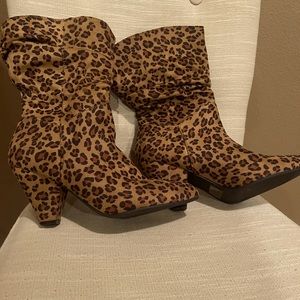 Leopard animal print boutique boots